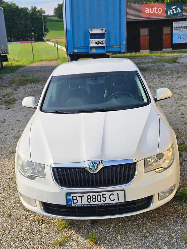 Skoda Superb 2012 Skoda Superb 2012