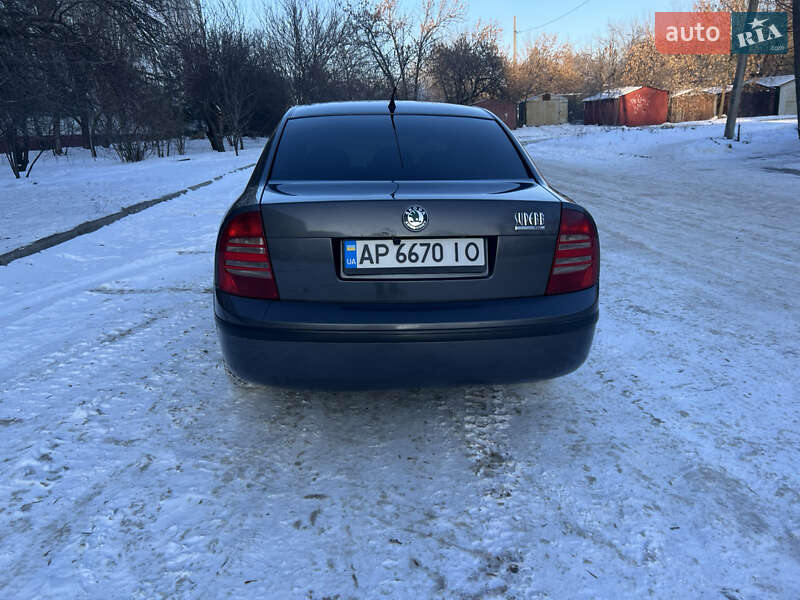 Лифтбек Skoda Superb 2006 в Запорожье