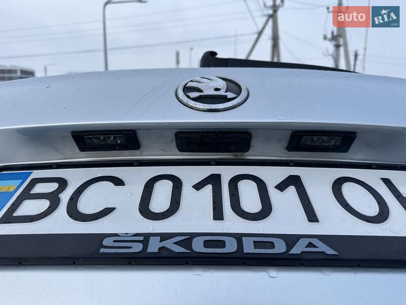Универсал Skoda Superb 2013 в Львове фото 10 Универсал Skoda Superb 2013 в Львове