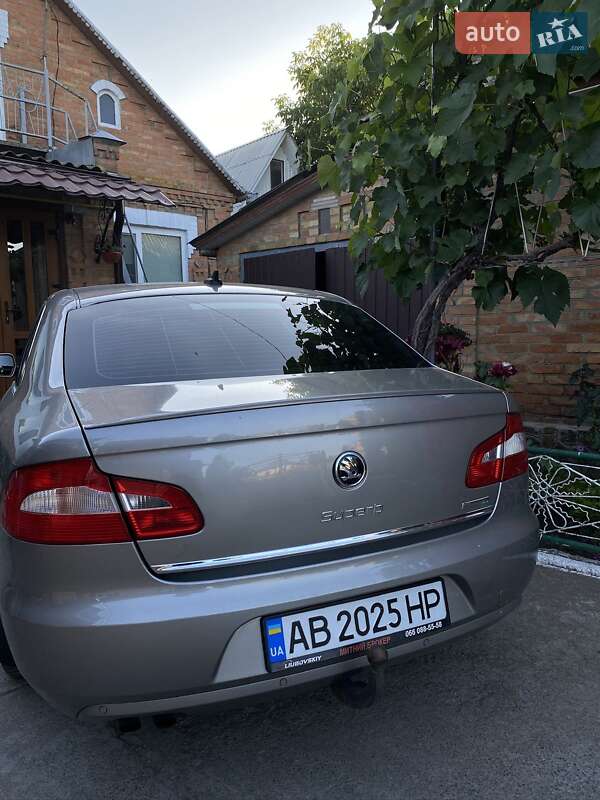 Ліфтбек Skoda Superb 2011 в Бершаді