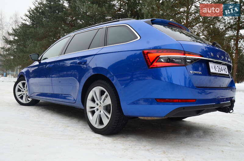 Универсал Skoda Superb 2022 в Дрогобыче
