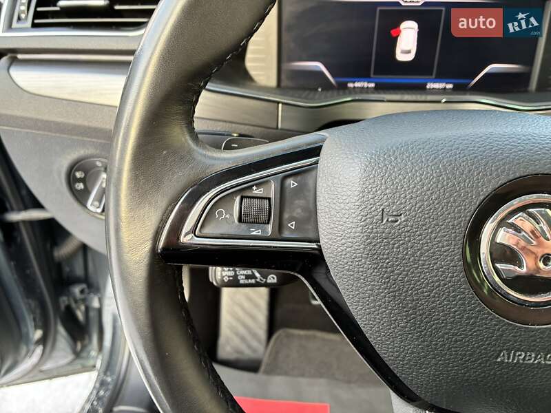 Универсал Skoda Superb 2019 в Киеве фото 69 Универсал Skoda Superb 2019 в Киеве