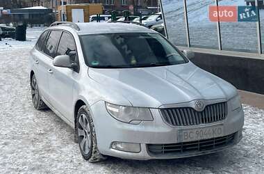 Универсал Skoda Superb 2012 в Киеве