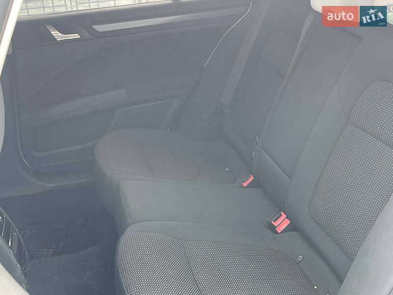 Универсал Skoda Superb 2012 в Киеве фото 16 Универсал Skoda Superb 2012 в Киеве