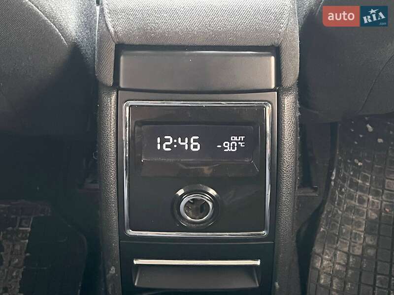 Универсал Skoda Superb 2012 в Киеве фото 24 Универсал Skoda Superb 2012 в Киеве