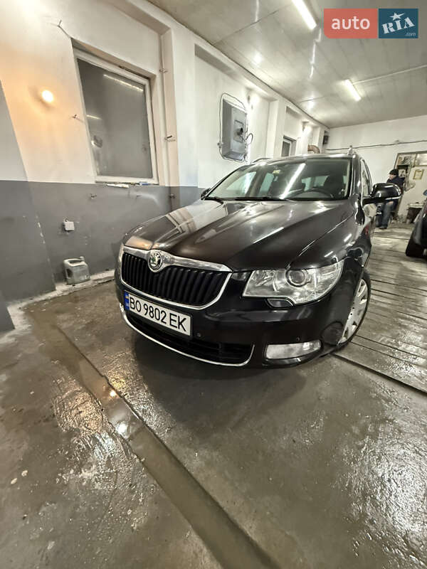 Универсал Skoda Superb 2011 в Борщеве фото 27 Универсал Skoda Superb 2011 в Борщеве