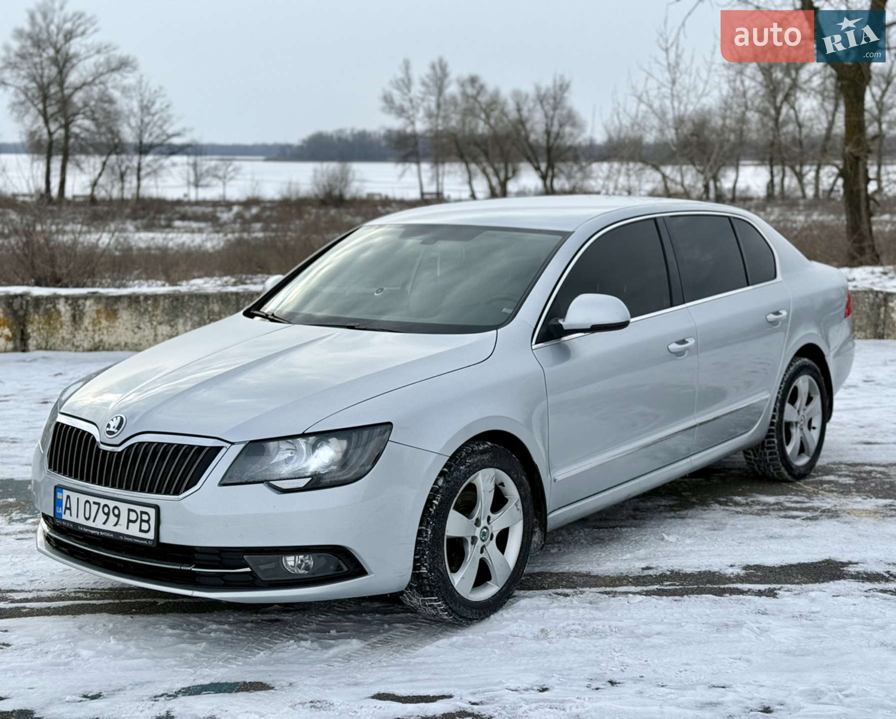2011 Skoda Superb - мініатюра 3