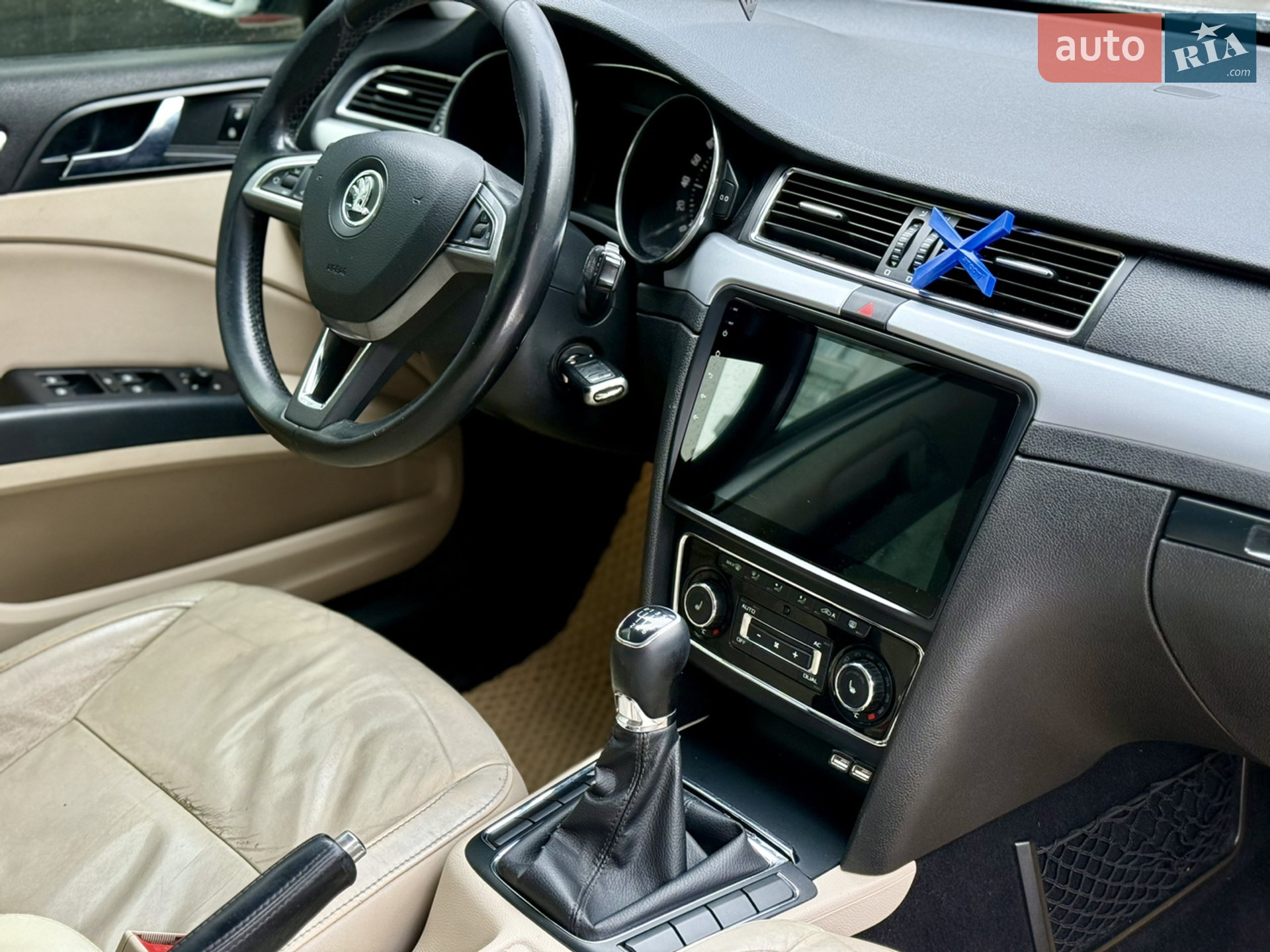 2011 Skoda Superb - мініатюра 20