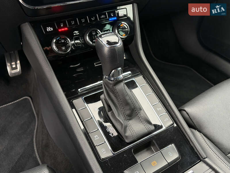 Лифтбек Skoda Superb 2023 в Мукачево