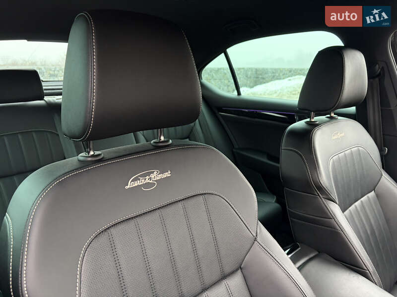 Лифтбек Skoda Superb 2023 в Мукачево