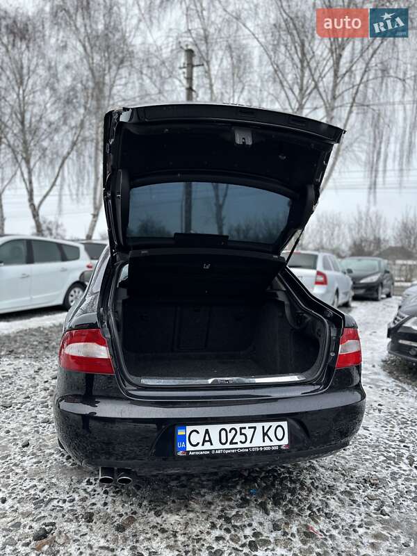 Лифтбек Skoda Superb 2010 в Смеле