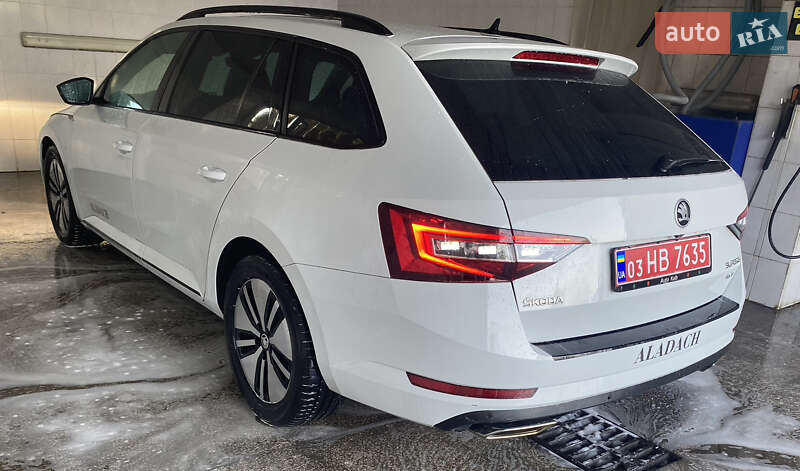 Універсал Skoda Superb 2019 в Києві фото 3 Універсал Skoda Superb 2019 в Києві