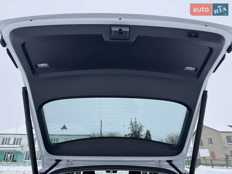 Универсал Skoda Superb 2019 в Лопатине