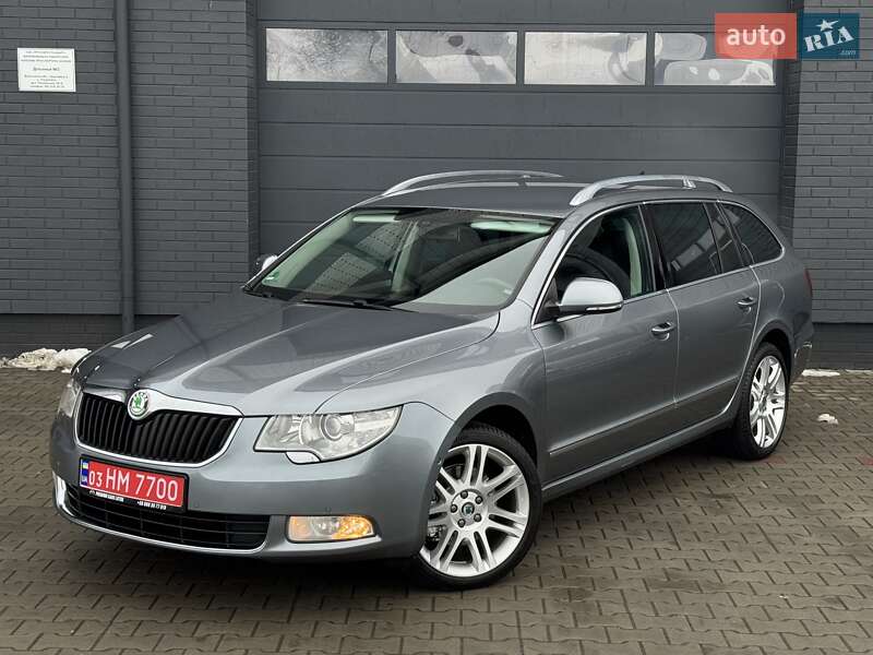 Універсал Skoda Superb 2011 в Луцьку