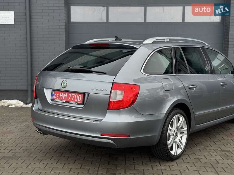 Універсал Skoda Superb 2011 в Луцьку