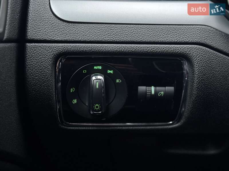 Універсал Skoda Superb 2011 в Луцьку