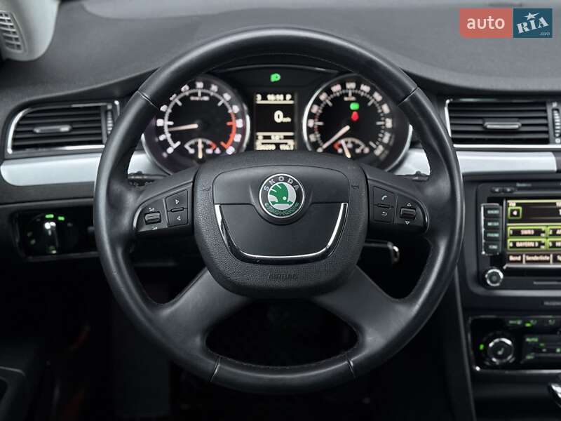 Універсал Skoda Superb 2011 в Луцьку