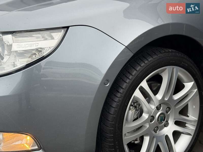 Універсал Skoda Superb 2011 в Луцьку