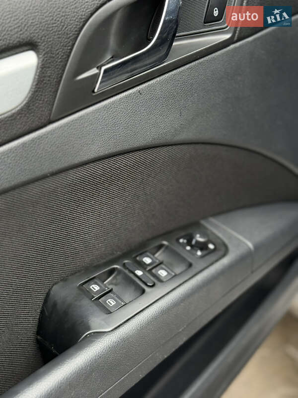 Лифтбек Skoda Superb 2013 в Ужгороде