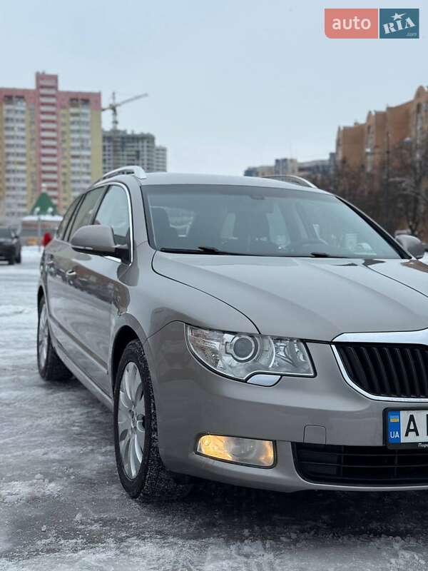 Универсал Skoda Superb 2012 в Киеве фото 4 Универсал Skoda Superb 2012 в Киеве