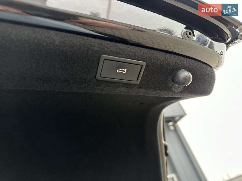 Ліфтбек Skoda Superb 2023 в Мукачевому