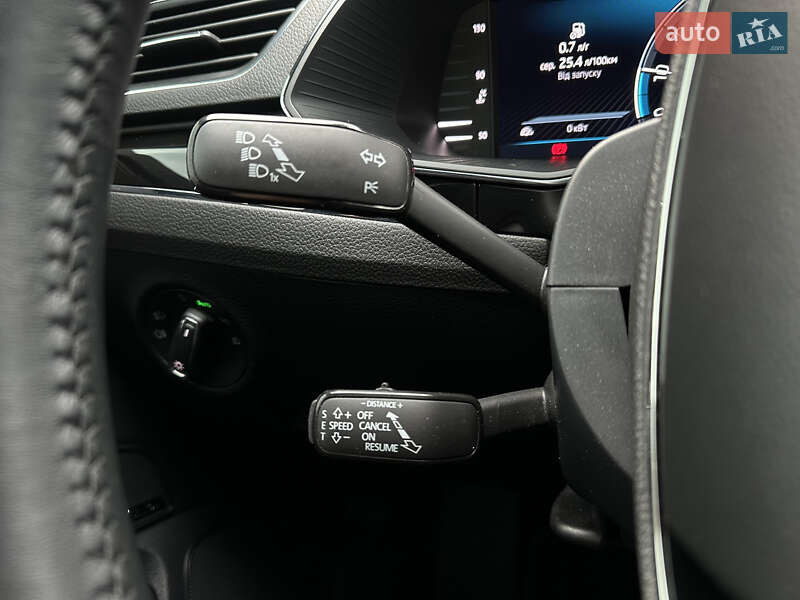 Ліфтбек Skoda Superb 2023 в Мукачевому