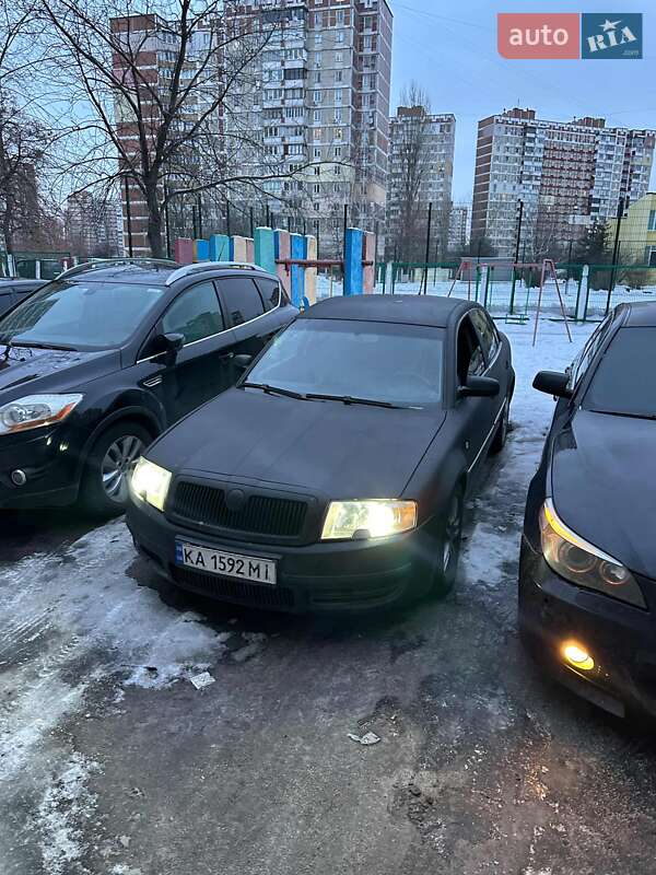 Ліфтбек Skoda Superb 2004 в Києві фото 3 Ліфтбек Skoda Superb 2004 в Києві