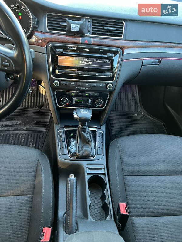 Універсал Skoda Superb 2011 в Луцьку фото 19 Універсал Skoda Superb 2011 в Луцьку