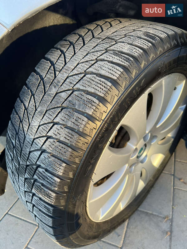 Універсал Skoda Superb 2011 в Луцьку фото 34 Універсал Skoda Superb 2011 в Луцьку