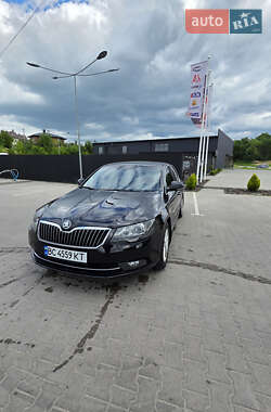 Лифтбек Skoda Superb 2014 в Львове