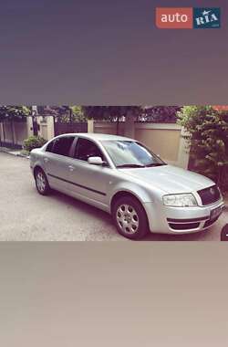Лифтбек Skoda Superb 2005 в Звягеле