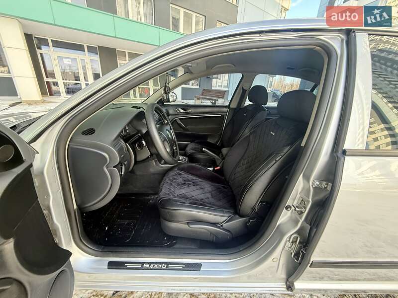 Лифтбек Skoda Superb 2007 в Одессе