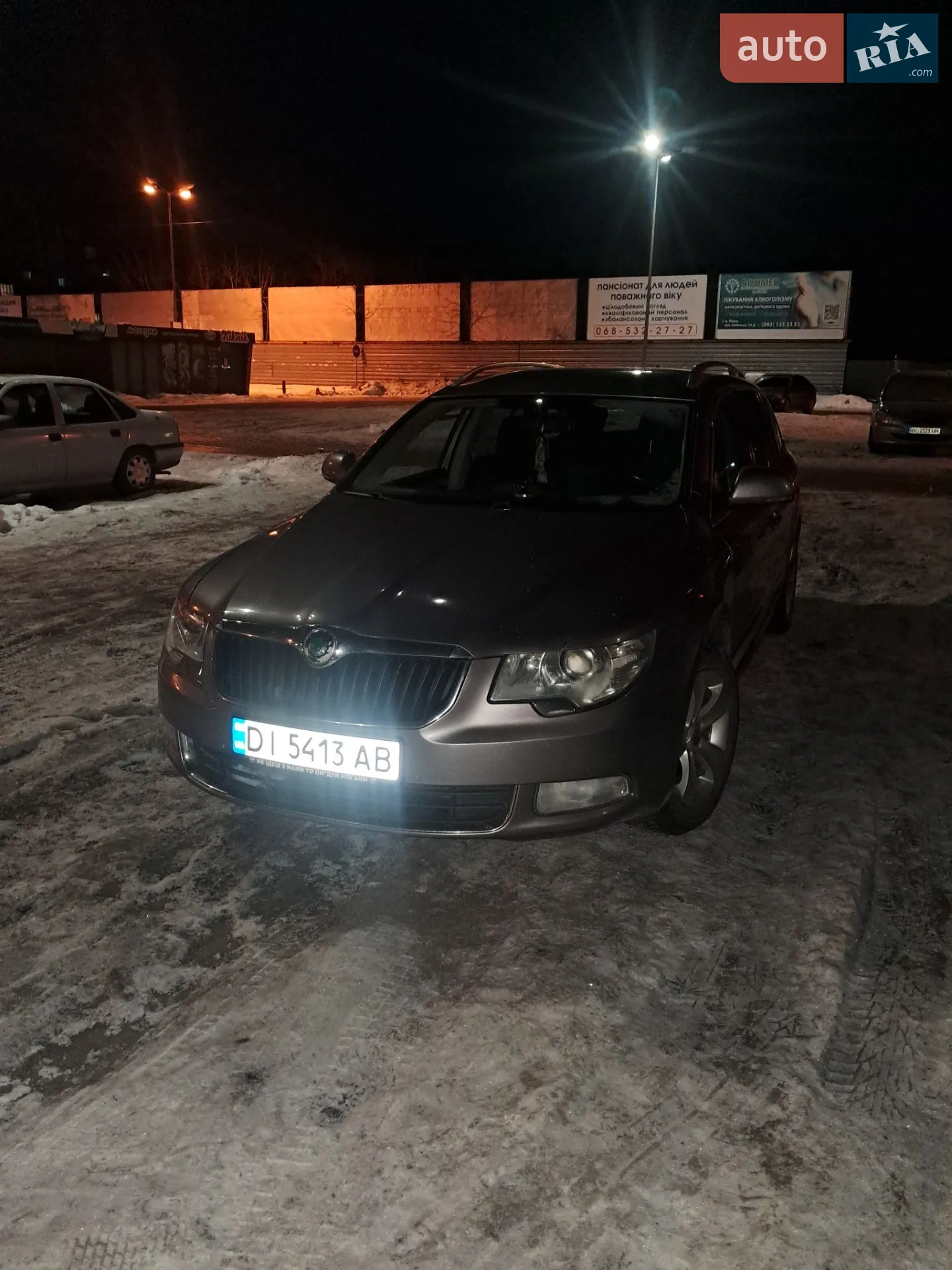 2010 Skoda Superb - мініатюра 2