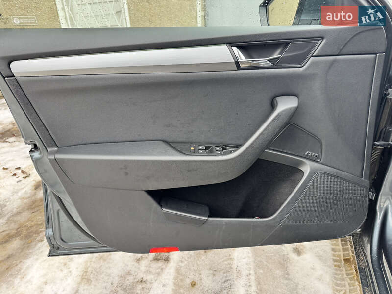 Лифтбек Skoda Superb 2017 в Коломые