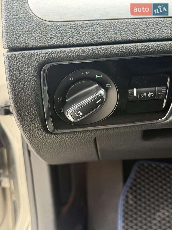 Лифтбек Skoda Superb 2014 в Павлограде