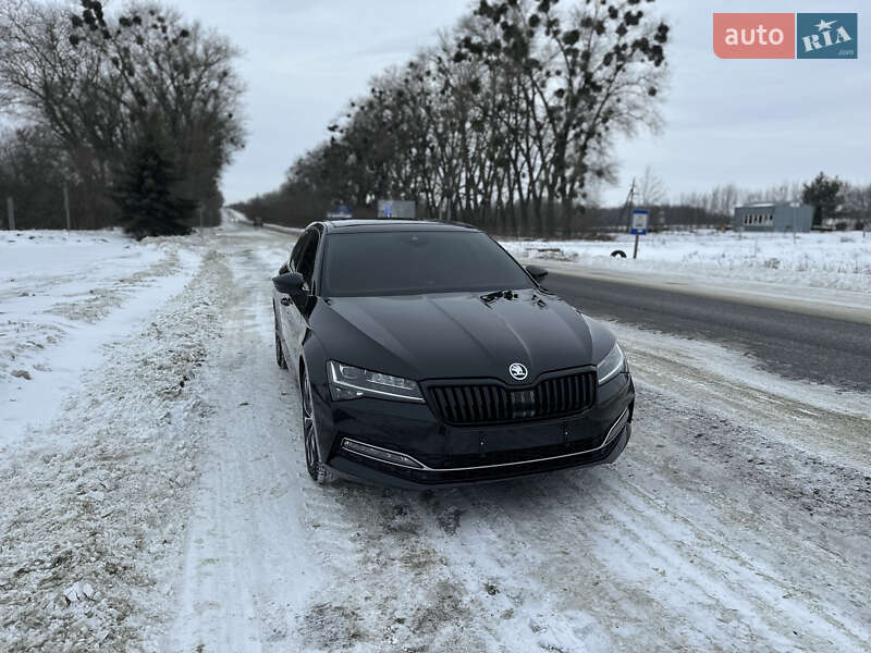 Лифтбек Skoda Superb 2019 в Киеве
