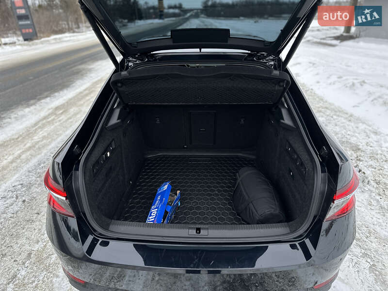 Лифтбек Skoda Superb 2019 в Киеве