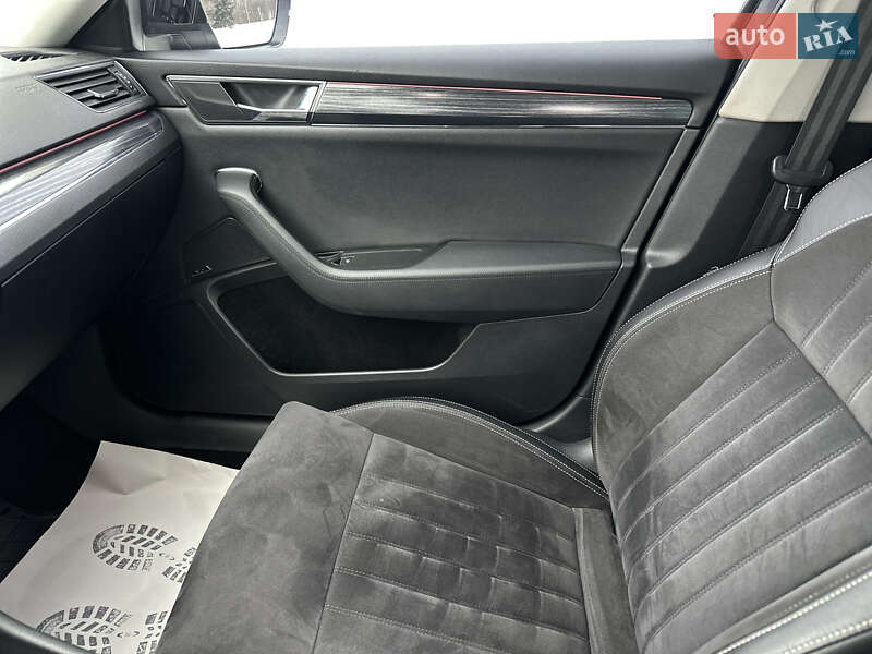 Лифтбек Skoda Superb 2019 в Киеве