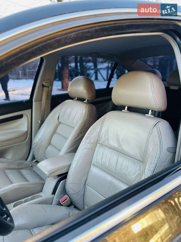 Лифтбек Skoda Superb 2005 в Луцке