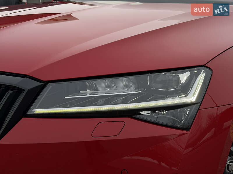 Лифтбек Skoda Superb 2022 в Дрогобыче
