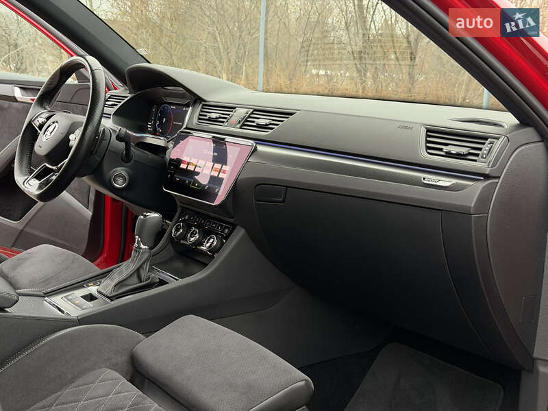 Лифтбек Skoda Superb 2022 в Дрогобыче