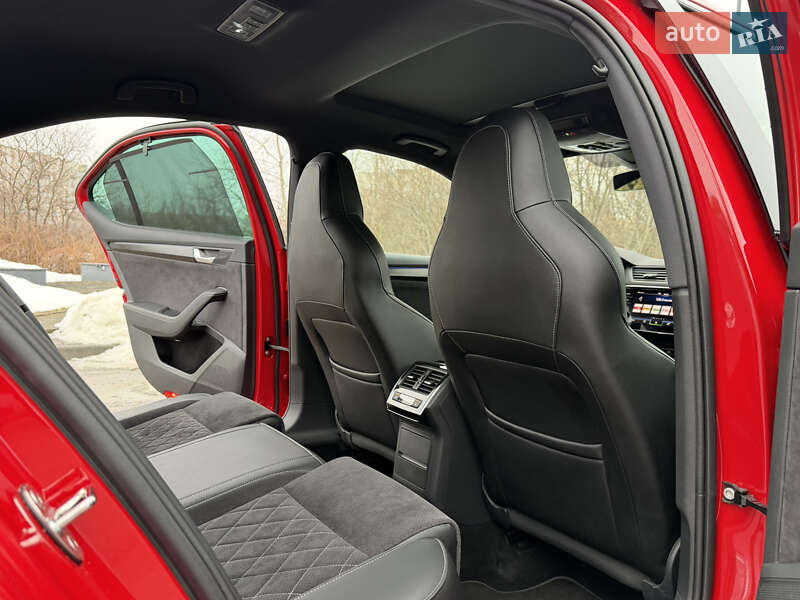 Лифтбек Skoda Superb 2022 в Дрогобыче