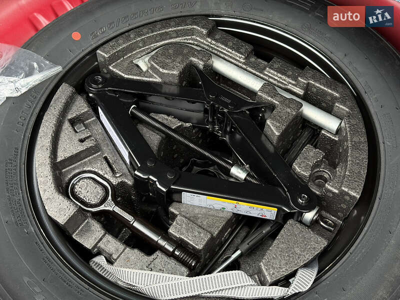 Лифтбек Skoda Superb 2022 в Дрогобыче