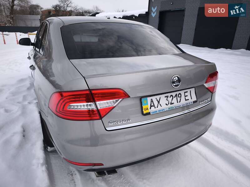 Лифтбек Skoda Superb 2014 в Киеве