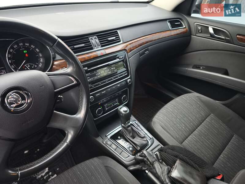 Лифтбек Skoda Superb 2014 в Киеве