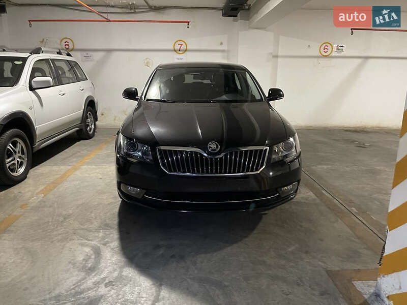 Лифтбек Skoda Superb 2014 в Киеве
