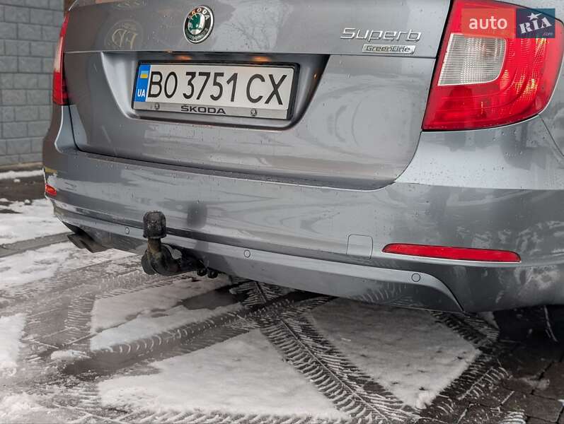 Универсал Skoda Superb 2011 в Ивано-Франковске