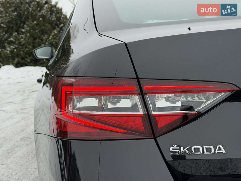 Лифтбек Skoda Superb 2017 в Дрогобыче