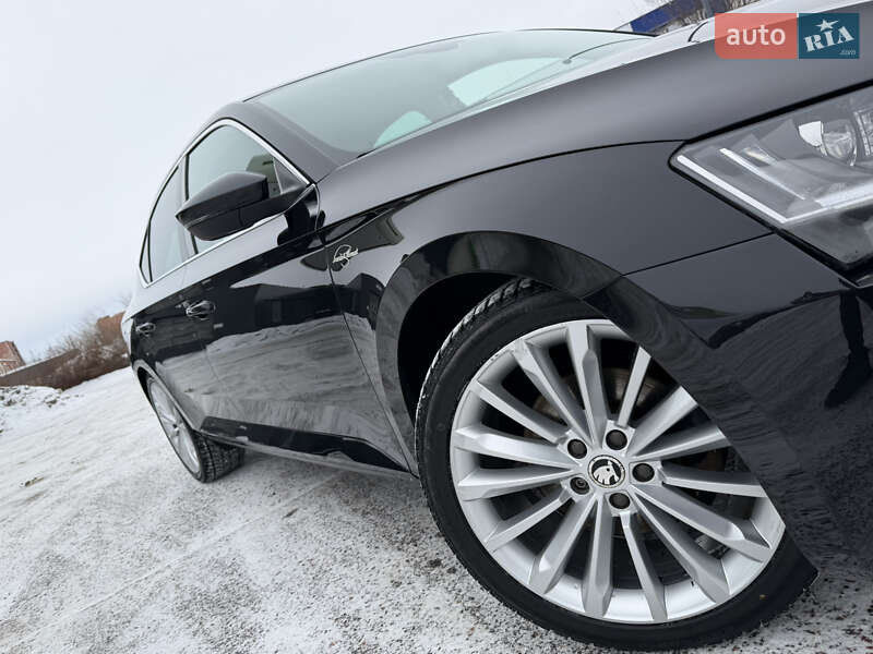Лифтбек Skoda Superb 2017 в Дрогобыче