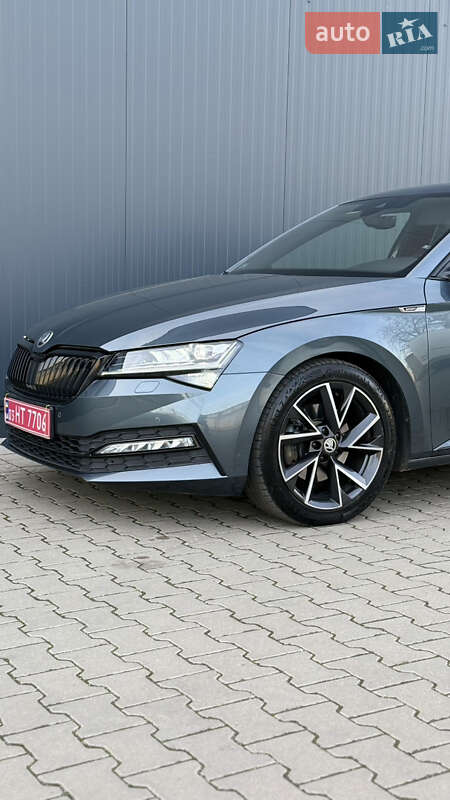 Лифтбек Skoda Superb 2022 в Мукачево
